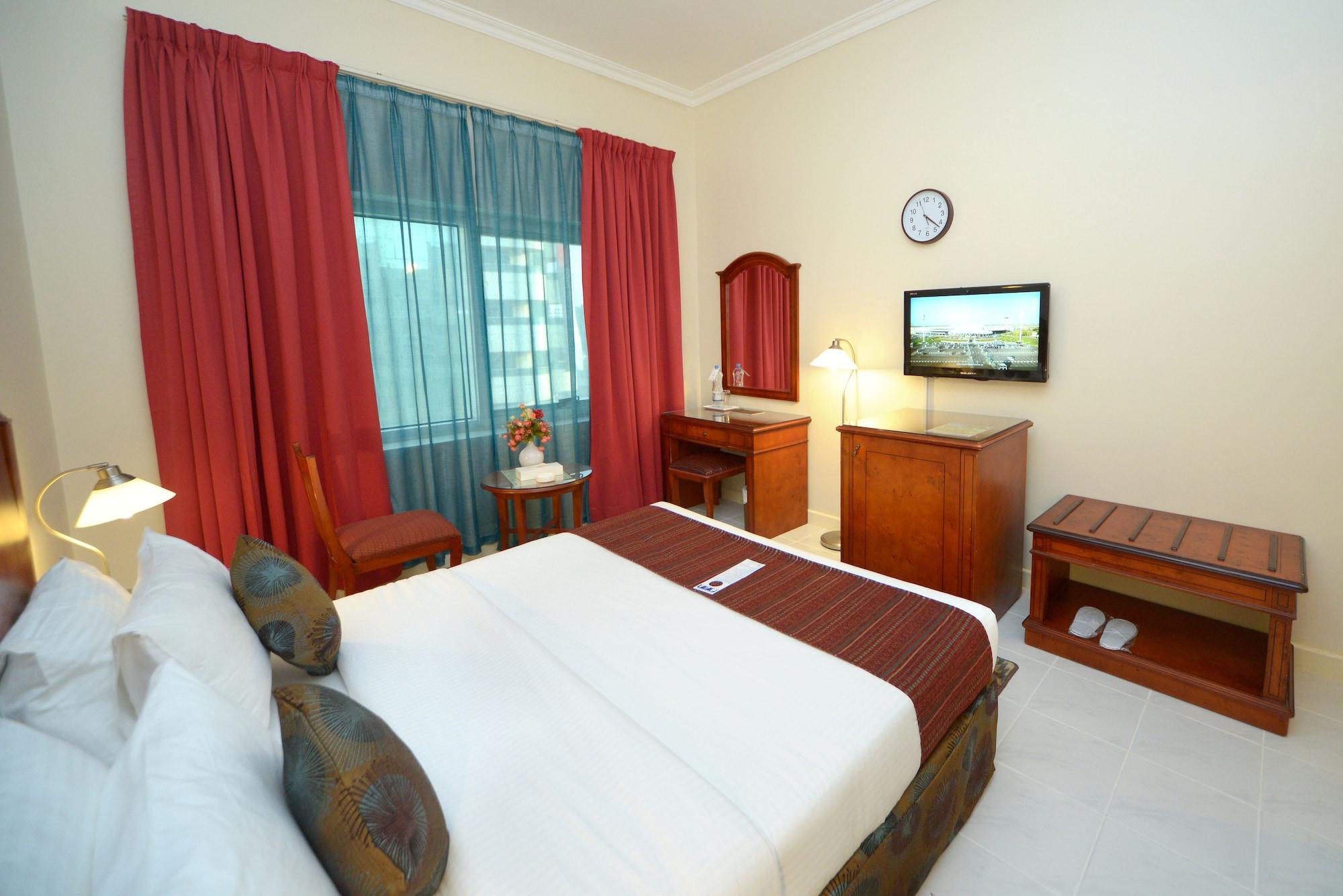 Nejoum Al Emarat Hotel Шарджа Екстериор снимка