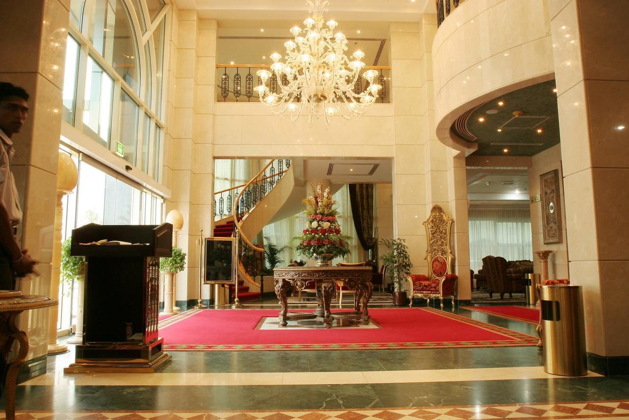 Nejoum Al Emarat Hotel Шарджа Екстериор снимка